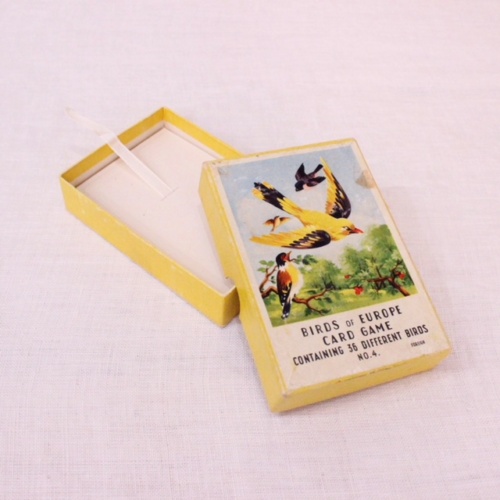 イギリスヴィンテージの鳥のカードゲームの箱